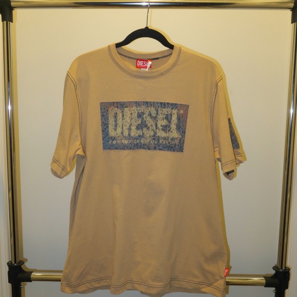 New Diesel Tan and Brown Short Sleeve Tee with Distressed Logo - Picture 1 of 10